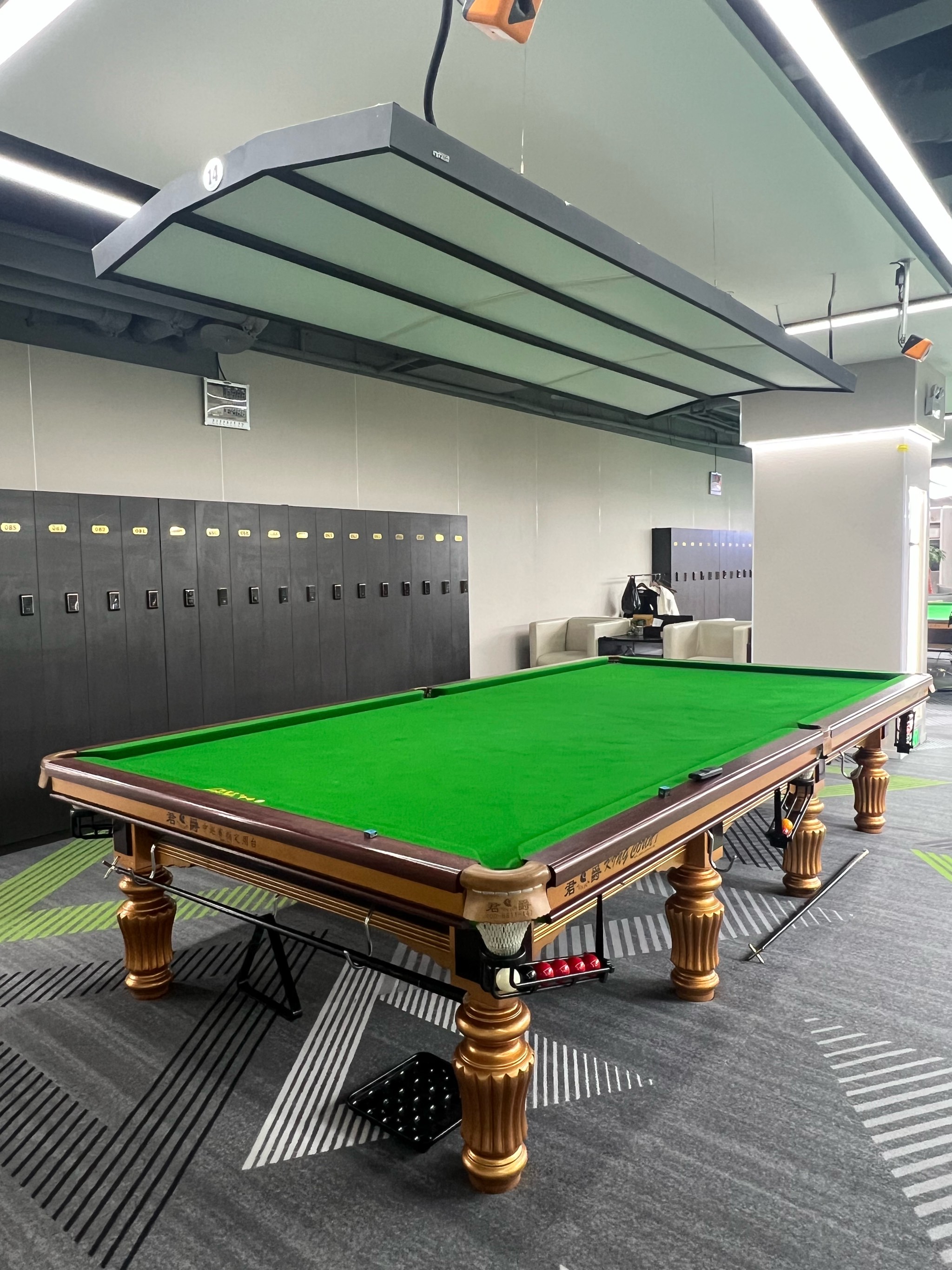 Snooker Bar (How to make money in Snooker Bar)